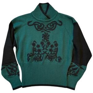 NWOT Vintage Nils EmbroideredSnow Skiing Sweater Green, Black Fits Size Medium
